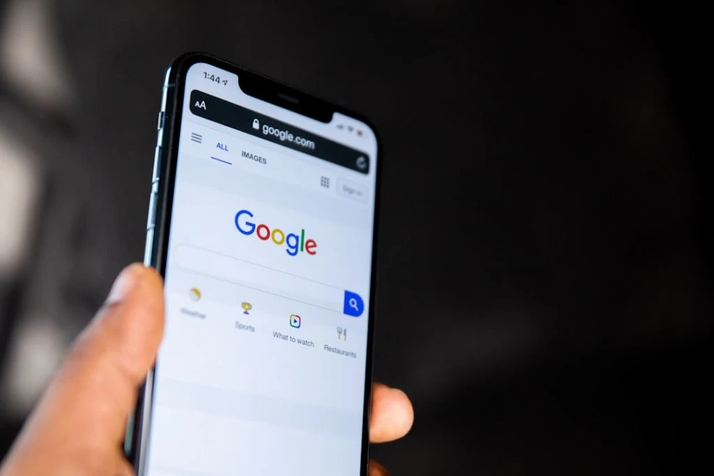 Google забирає покупців у інтернет-магазинів: як ШІ змінив онлайн-торгівлю в Україні