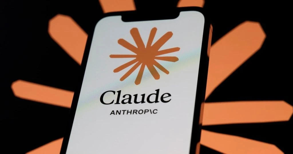 Чоловіка заарештували після розмов із Claude: що він сказав чатботу
